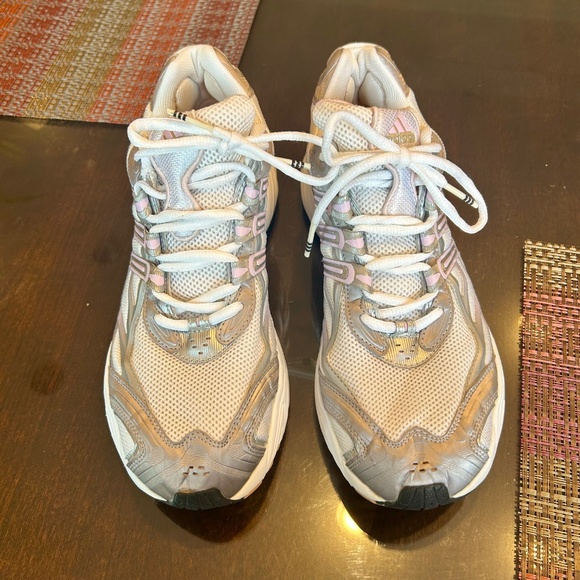 Adidas ADISTAR CUSHION SPORTY & RICH ORIGINALS SHOES-Grey, Pink & White Size 10 - Picture 2 of 8